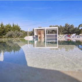 3 bedroom villa with infinity pool, jacuzzi & sauna, Castellammare del Golfo, sleeps 6